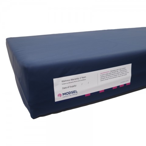 <h5 class="lightbox-heading">Mattress Label</h5><div class="d-none d-lg-block">A welded label to assist in product care and retention of data.</div>